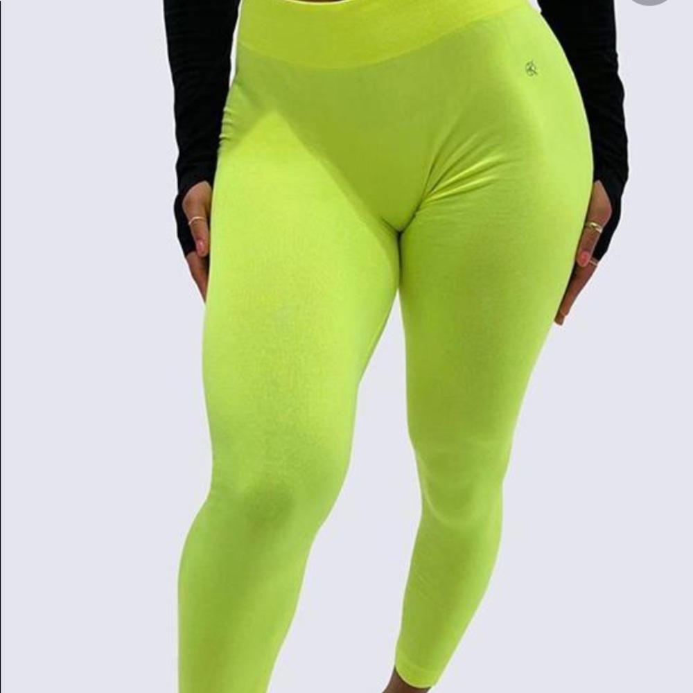 Mid-Rise Leggings | NEON YELLOW